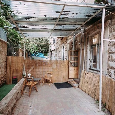 In The Middle Of Everything Haifa Exterior foto